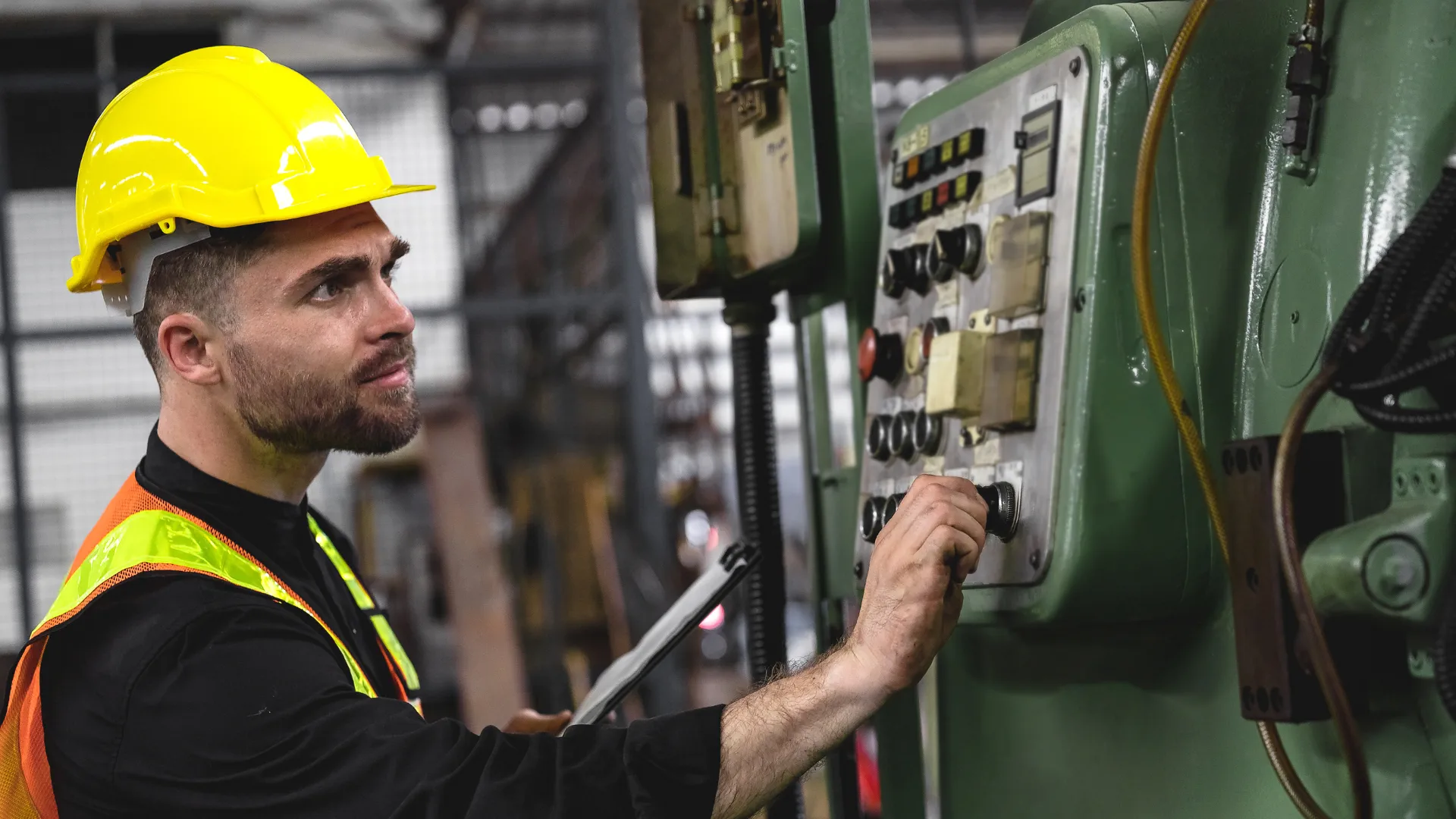 Vibration Meter อุปกรณ์ตรวจวัดการสั่นสะเทือนที่สำคัญ และความสัมพันธ์กับระบบ Vibration Monitoring